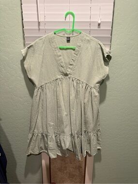 SHEIN Light Sage V-Neck Babydoll Tunic